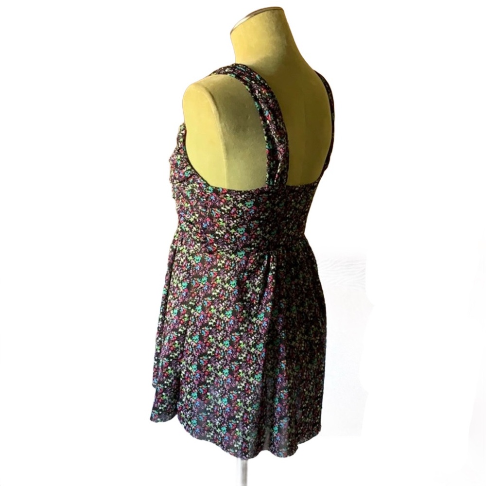 Express Floral Tank - Picture 2 of 3